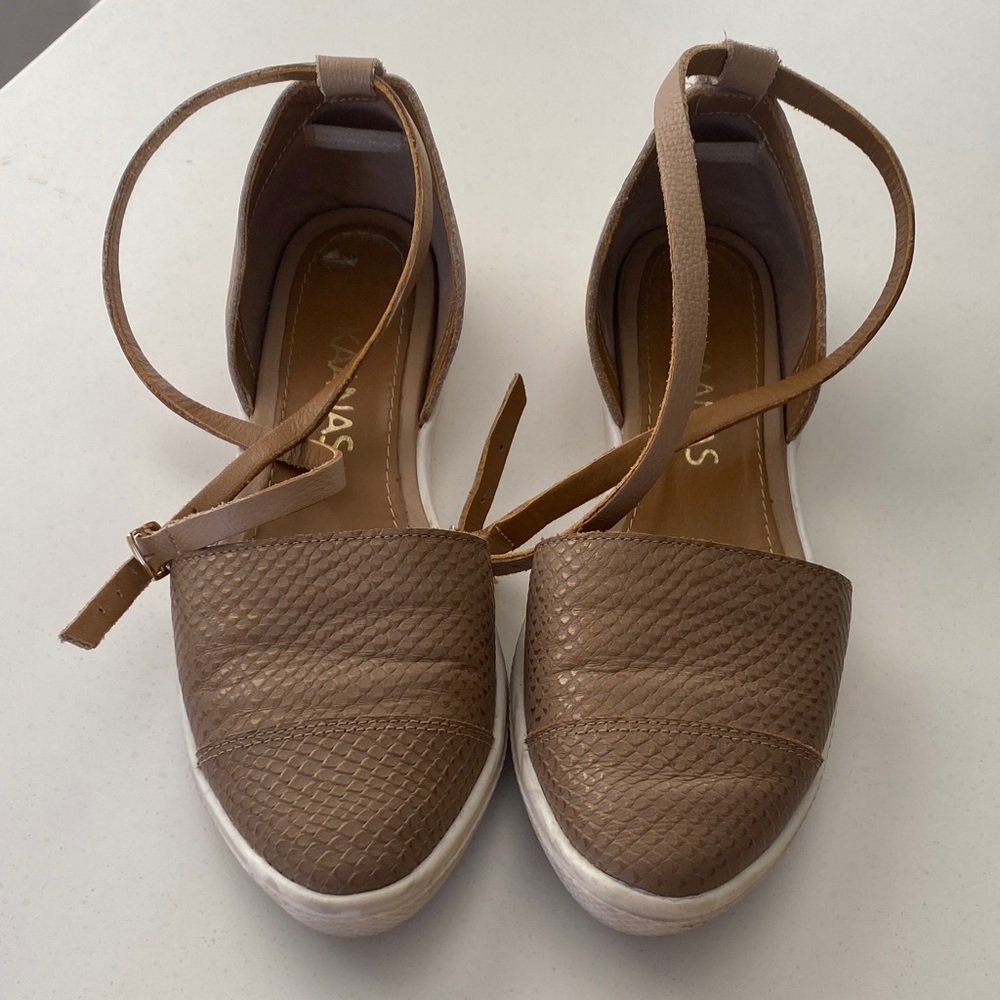 Kaanas leather Women's Brown Espadrille Flats